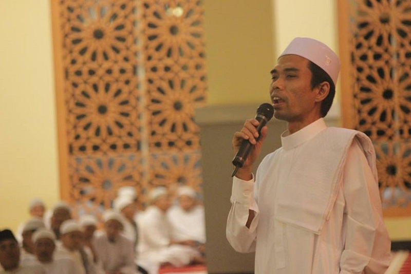 JANGAN MARAH...Ternyata Ustadz Abdul Somad Memang Tak Ingin Namanya Masuk Daftar 200 Penceramah