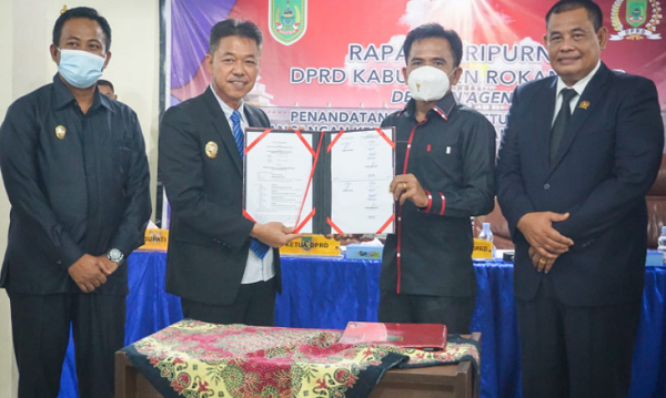 Bupati dan DPRD Rohil Teken Nota Kesepakatan Pembahasan KUA PPAS APBD 2022