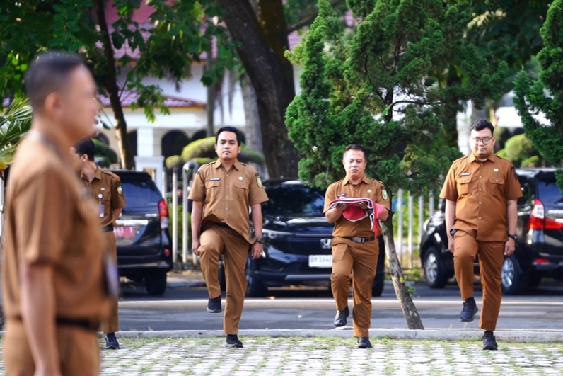 Satpol PP Riau Siap Razia ASN Pemprov yang Keluyuran Selama Jam Kerja Ramadan