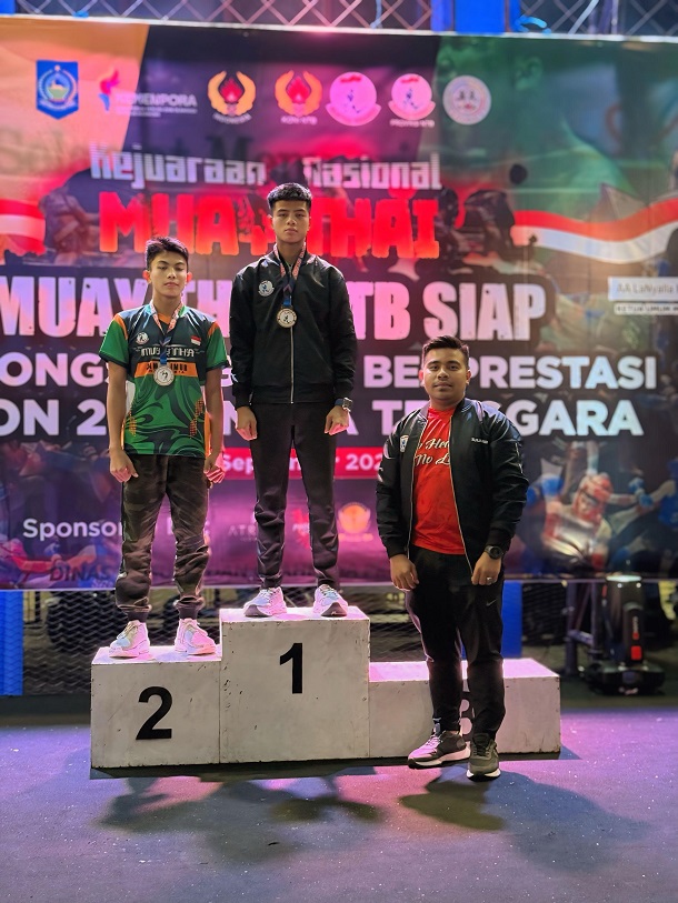 Muaythai Riau Sumbang 2 Emas dan 1 Perunggu di Kejurnas NTB 2025