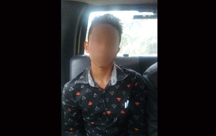 ADUHHH Malam malam Masuk Kamar  Pacar Lewat Jendela   ADUHHH Malam malam Masuk Kamar  Pacar Lewat Jendela