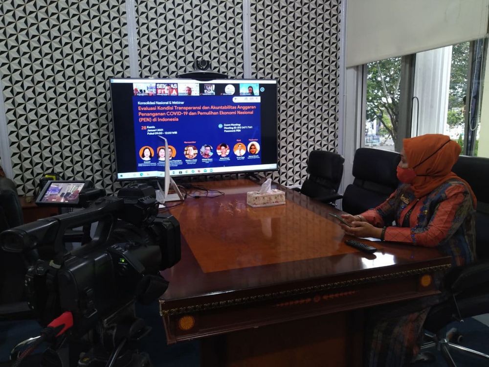 Sekretaris Diskominfotik Riau Ikuti Webinar Terkait Akuntabilitas Penanganan Covid-19