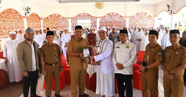 Bupati Anton Hadiri  Silaturahmi Akbar Jamaah Haji Rokan Hulu  2025