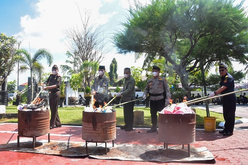 Kejari Bengkalis Musnahkan Barang Bukti Inkracht Kasus Narkotika, Kamnegtibum dan TPUL