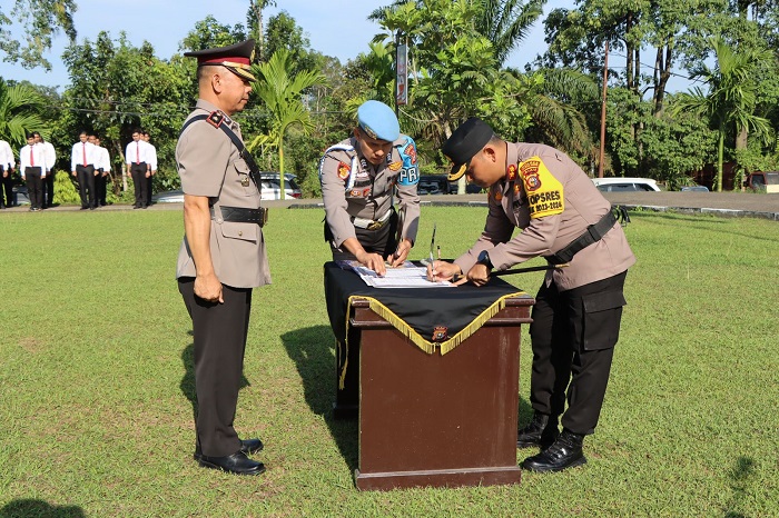 Kapolres Kuansing Pimpin Upacara Sertijab Wakapolres, Kasatsamapta dan pelantikan Kasatlantas Polres Kuansing
