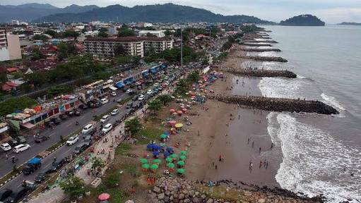 Tanpa Ada Gempa, Sumbar Berpotensi Tsunami Akibat Longsoran Tebing Bawah Laut