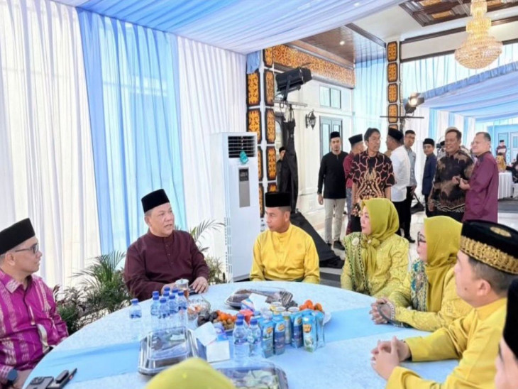 Bupati Kampar Silaturahmi Idul Fitri 1447 H ke Rumah Dinas Plt. Gubernur Riau