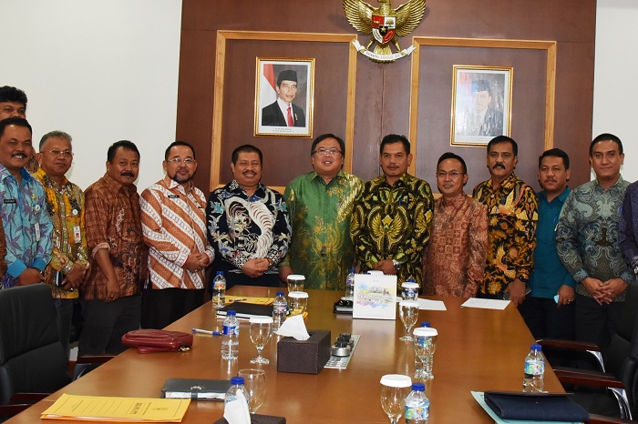 Menteri PPN Terima Bupati Amril dan Jajaran Pemkab Bengkalis