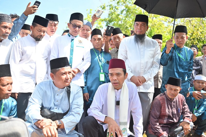 UAS Hadiri Peresmian Masjid Al-Ashr dan Kelulusan Santri Tahfizh Darul Khair Bukit Batu