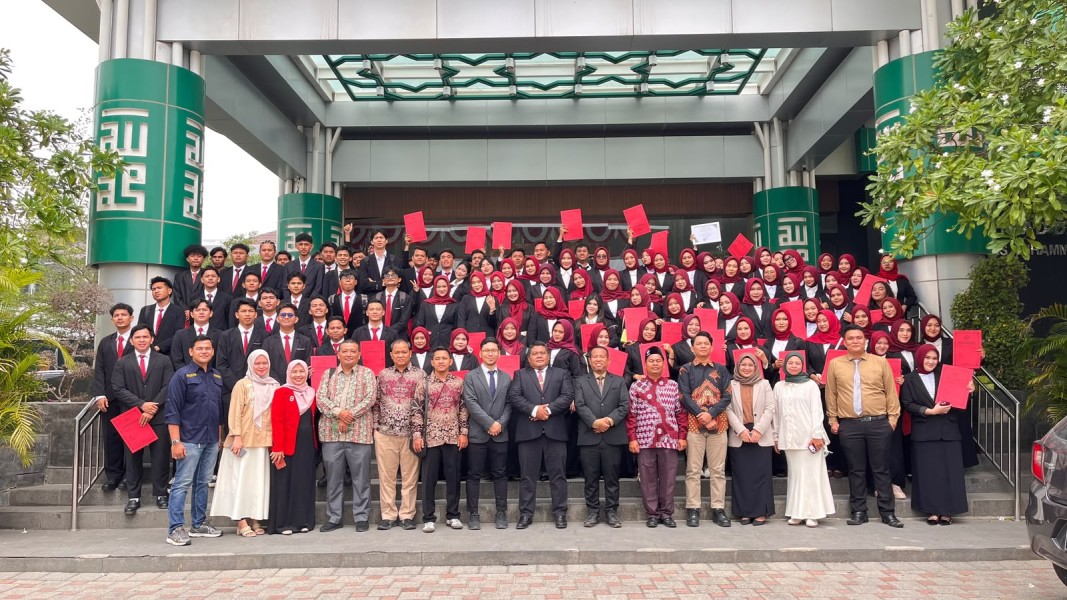 Yudisium XXIX FIKOM UMRI, 116 Lulusan Siap Melangkah ke Dunia Profesional