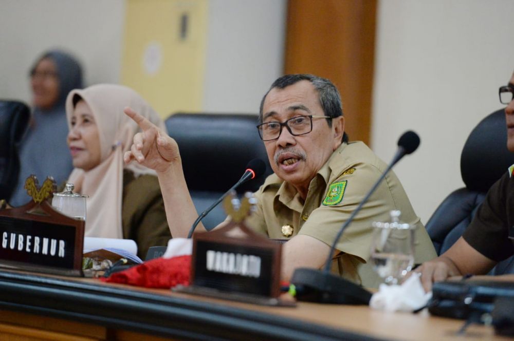 Pastikan 9 Pasien Suspect Corona di Riau Sudah Ditangani Baik, Gubri: Jangan Panik! 