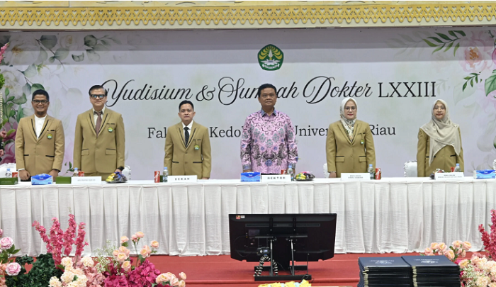 Universitas Riau Kukuhkan 48 Dokter Baru pada Yudisium dan Sumpah Dokter ke-73