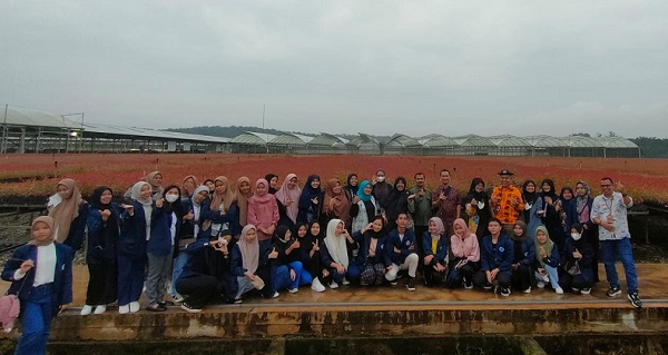 Studi Dunia Kerja, Prodi Administrasi Bisnis Internasional PNB Field Trip ke PT RAPP