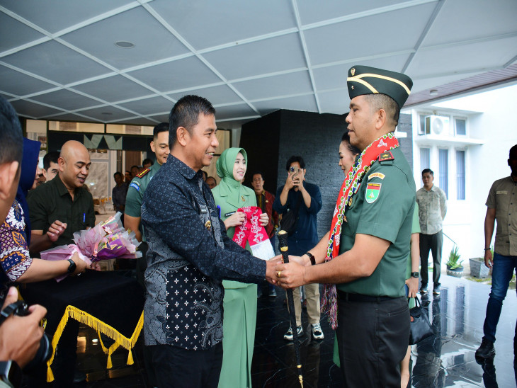 Diawal Ramadhan, Bupati Kampar Terima Kunjungan Kerja Danrem 031/WB