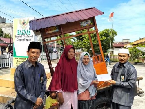 Baznas Bengkalis Bantu Modal Usaha kepada Muallaf