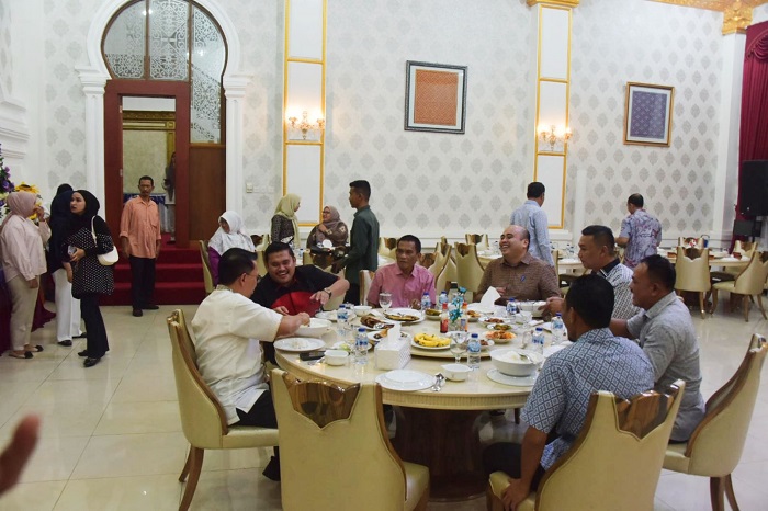 Pjs Bupati Bengkalis Jamu Makan Malam Ketua dan Anggota DPRD