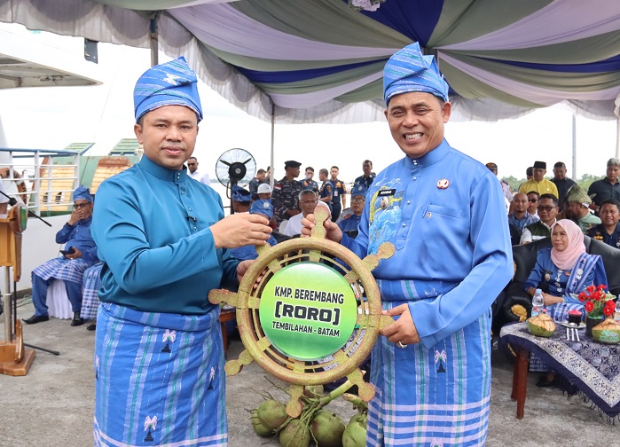 Roro Berembang  Layani Perjalanan laut Tembilahan-Punggur Batam