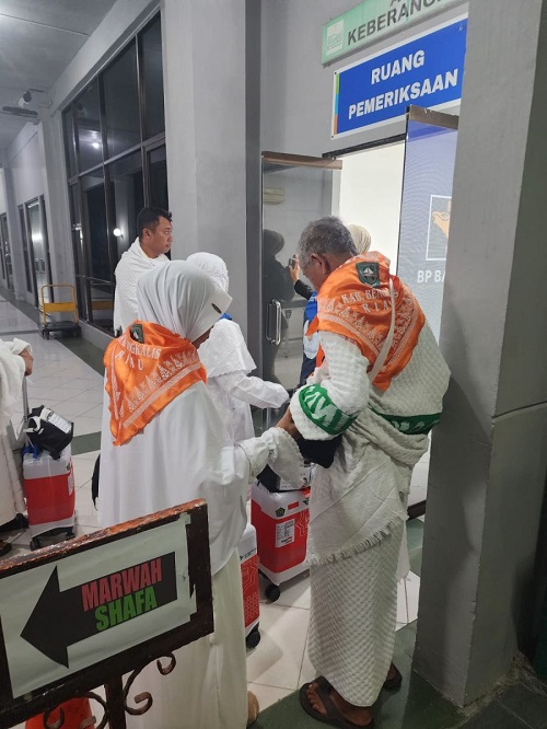 Kondisi Kesehatan Membaik, Dua Jemaah Asal Tenggayun di Berangkatkan