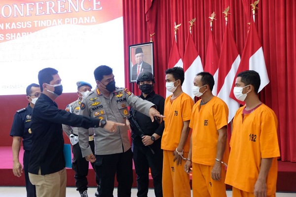 Polda Riau Tangkap 19 Kilogram Sabu dan Tiga Kurir di Bengkalis