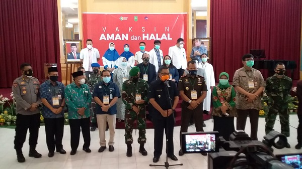 Wakil Gubernur: Vaksinasi  Ini untuk Memberikan Keyakinan pada Masyarakat