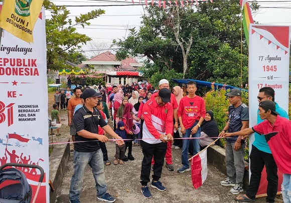 Jaga Kekompakan dan Semangat Kemerdekaan, Warga Dusun 5 Senggoro Ikuti Jalan Santai