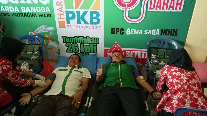 Diawali Dani M Nursalam, Pengurus PKB Inhil Lakukan Donor Darah