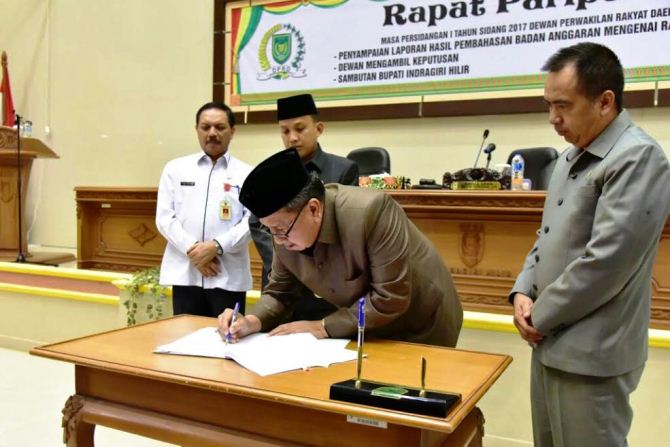 Wabub Rosman Malomo Hadiri Sidang Paripurna di DPRD Inhil