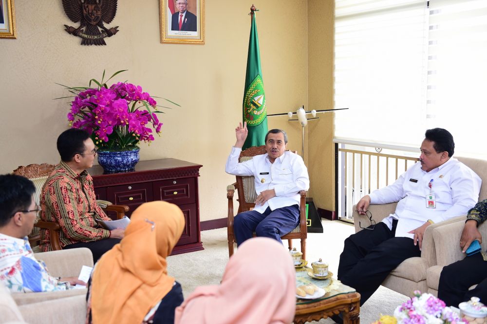 Bertemu Gubri, BKKBN Minta Dukungan Pemprov Riau