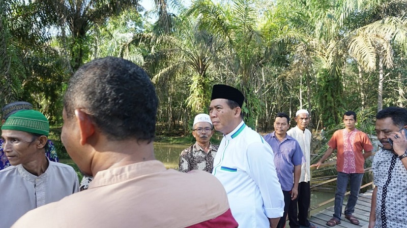 Malaysia Hasilkan 56 Jenis Olahan, Riau di Bawah 10, Ini Rencana Besar Firdaus untuk Sawit dan Karet