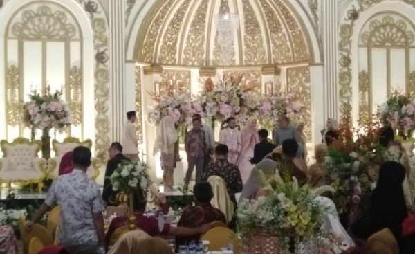 Jadi DPO Polda Riau, Plt. Bupati Bengkalis Muhammad Tak Hadir di Pesta Pernikahan Anaknya di Pekanbaru