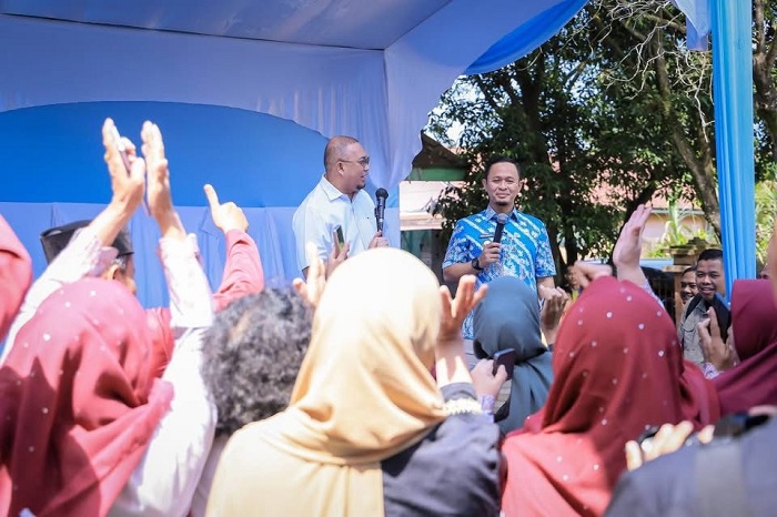 Wako Pekanbaru  Minta Andre Rosiade Sampaikan pada Prabowo  Agar Program MBG Tetap Berjalan, Ini Alasannya...