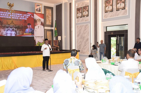 Bupati Kampar Silaturrahmi dengan APDN Pekanbaru Angkatan XV