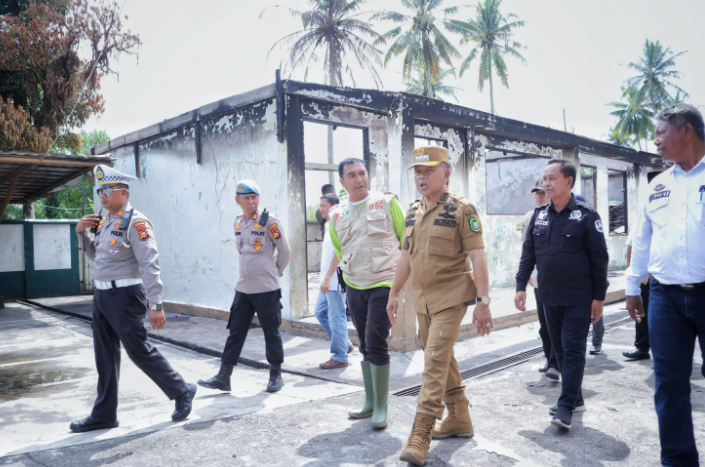 Bupati Asmar Perintahkan Dinas PUPR Koordinasi dengan Kemenag untuk Bangun Kembali MDA Al Muhtadin