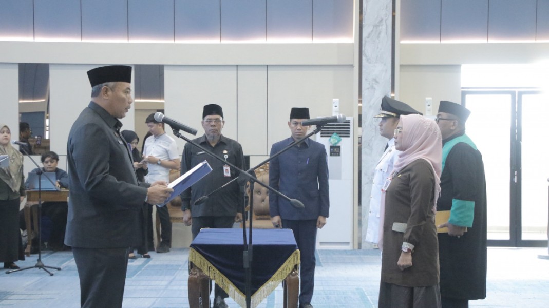 Penerapan Manajemen Talenta, Pj Sekdako Pekanbaru Lantik Puluhan Pejabat Eselon III dan IV