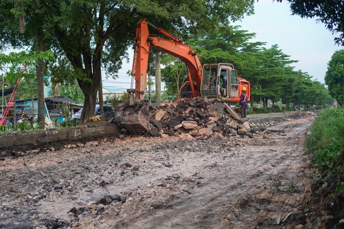 Pemko Dumai Gesa Perbaikan Jalan Nasional Soekarno-Hatta Sepanjang 1,39 Kilometer