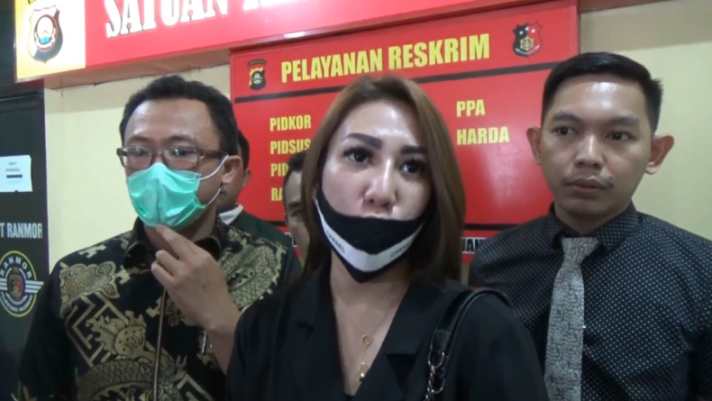 Wanita Cantik Ini Lapor Polisi karena Dianiaya Suami, 'Saya Ditampar, Ditendang, Ditinju, Diludahi'