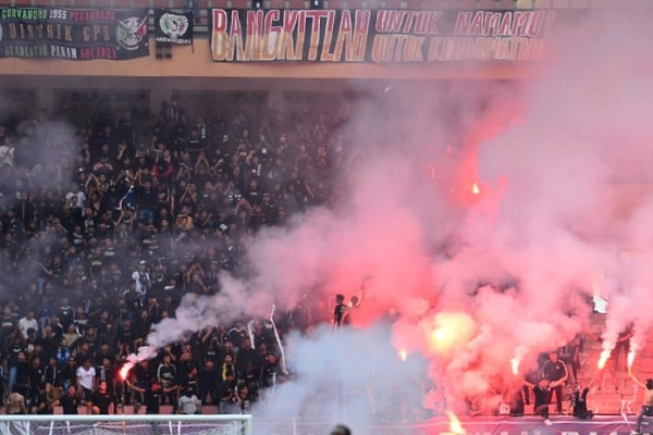 Rusak Pasca Kericuhan Suporter, Stadion Utama Riau Ditutup, Manajemen PSPS Diminta Tanggung Jawab