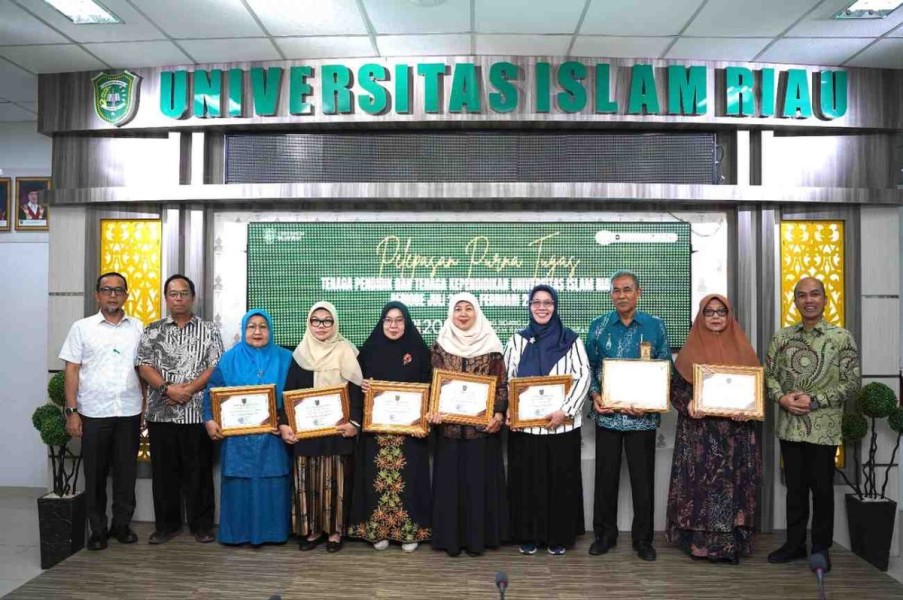 UIR Gelar Pelepasan Bagi Dosen dan Tendik Purna Tugas, Apresiasi Terhadap Dedikasi dan Loyalitas Bekerja