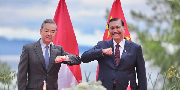 Menteri Luar Negeri China Wang Yi Bertemu Menko Luhut, Ada Agenda Apa?