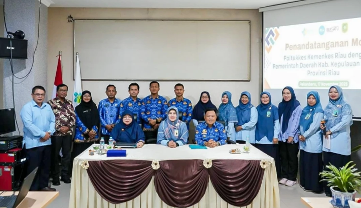Perkuat SDM Kesehatan, Bupati Asmar Teken MoU dengan Poltekes Kemenkes