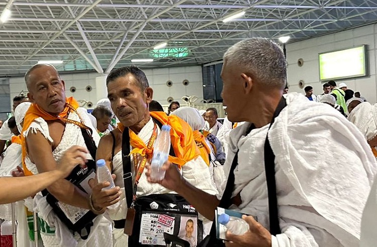 Layanan Jemaah Haji Reguler 1445 H Gelombang I di Madinah Berjalan Lancar