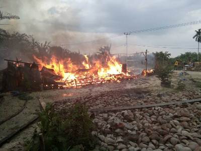 Karena Percikan Kembang Api, 6 Unit Rumah di Desa Pancur Keritang Ludes Terbakar