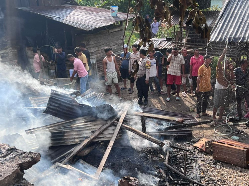 Kebakaran Hebat di Tambang