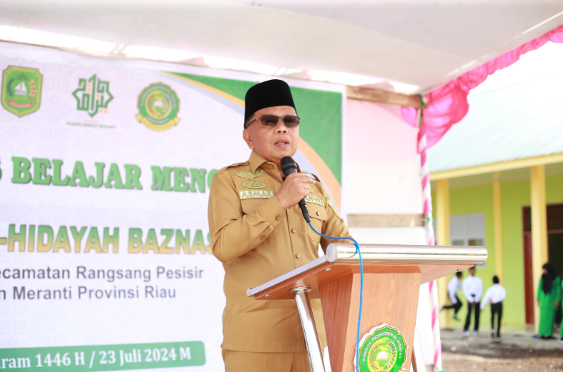 Bupati Asmar Resmikan Proses Belajar Mengajar Ponpes Baznas Riau di Desa Tenggayun Raya