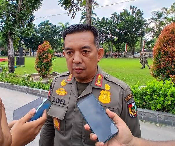 Kembalikan Ijazah Eks Karyawan, Satpol PP Buka Segel UD Chandra Makmur
