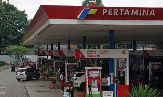 BREAKING NEWS: Mulai DInihari Ini, Harga Pertamax Turbo, Dexlite  Turun Hingga Rp800 per Liter