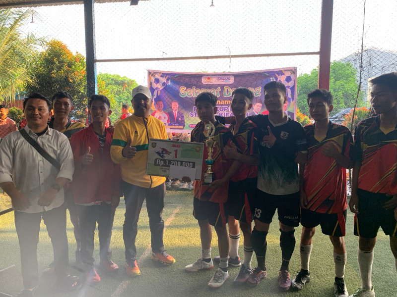 Ketum KONI Yasir Tutup Turnamen Futsal BEM STAI Al-Kifayah Cup 2023