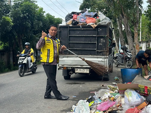 Wawako Pekanbaru Tinjau Lokasi Sampah Menumpuk