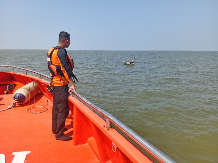 Kapal PMI Tenggelam di Perairan Pulau Rupat, Tiga Orang Masih Belum Ditemukan