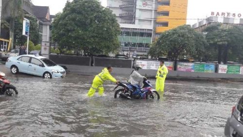 Tak Ingin TERUS Disalahkan, Pemko Akan Bereskan Beberapa Titik Drainase yang Jadi Kewenangan Kementerian PUPR